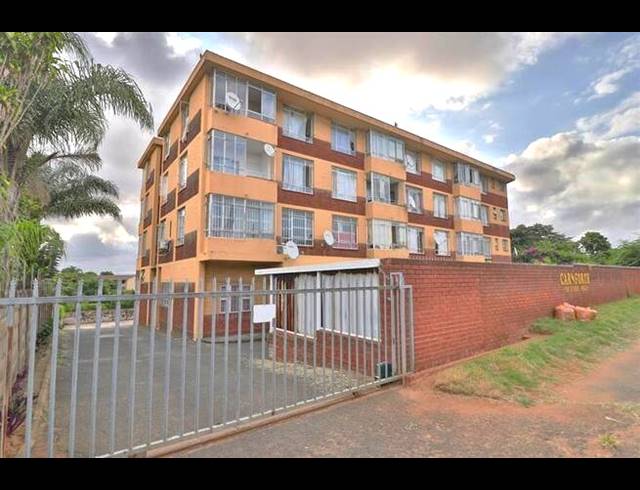2 BEDROOM FLAT FOR SALE IN BLUFF